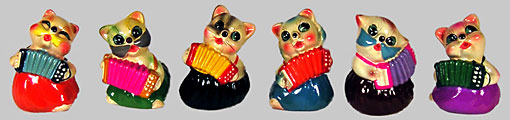 kittens with accordions